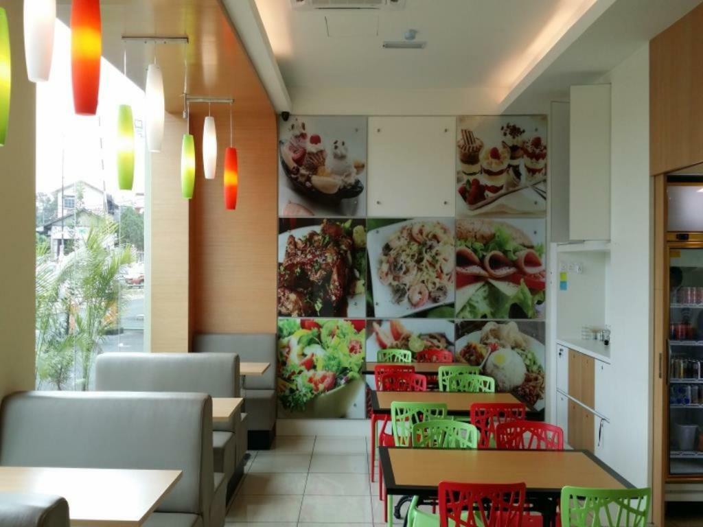 Caspari Hotel Tampin Exteriör bild